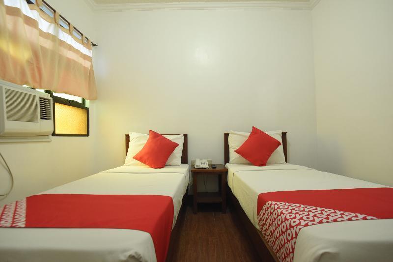 Reddoorz Plus At Balai Sofia Bed & Breakfast Batangas Talisay  Exterior foto